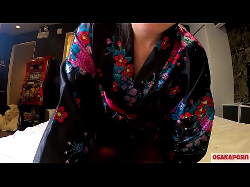 ❤️ Jong cosplay-meisie hou van seks tot orgasme met 'n spuit in 'n perdevrou en 'n blowjob. Asiatiese meisie met harige poes en pragtige tiete in tradisionele Japannese kostuum in amateurvideo wat masturbasie met fokspeelgoed wys. Sakura 3 OSAKAPORN. ️❌ Gehaltepornografie by ons