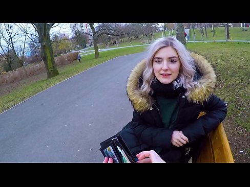 ❤️ Sluk 'n vreemdeling se warm kom vir geld - blowjob in the park deur Eva Elfie ️❌ Gehaltepornografie by ons